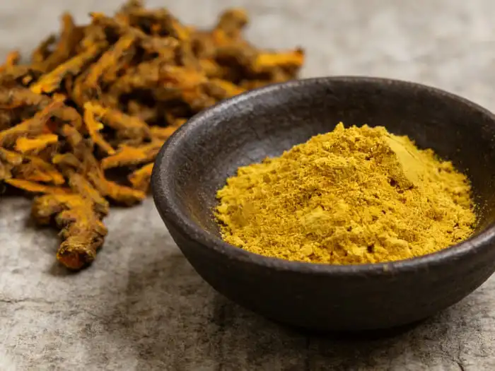 How Berberine Hydrochloride Powder Works in Metabolic Health Formulas?